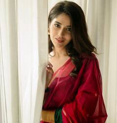 Priyanka Jawalkar: విజయ్ దేరవకొండ హీరోయన్ ప్రియాంక జువాల్కర్ లేటెస్ట్ ఫొటోస్..