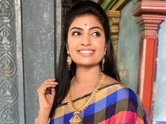 Nakshatra Srinivas: లంగావోణిలో మతిపోగొడుతున్న.. నక్షత్ర శ్రీనివాస్