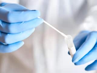 कोरोना महामारीमुळे प्रत्येकाचे आयुष्य 2 वर्षांनी घटले! IIPS संशोधनात धक्कादायक खुलासा
