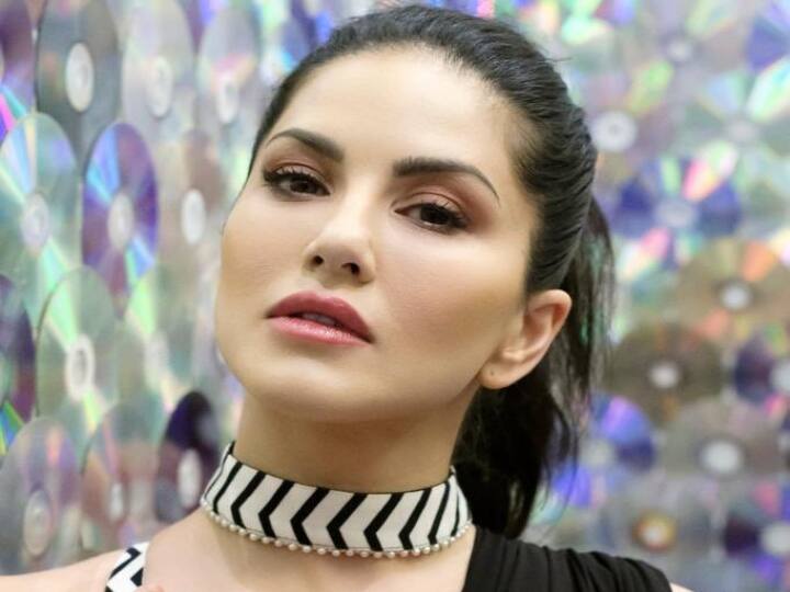 Sunny Leone Becomes The First Indian Actress To Mint NFT Sunny Leone Becomes The First Indian Actress To Mint NFT