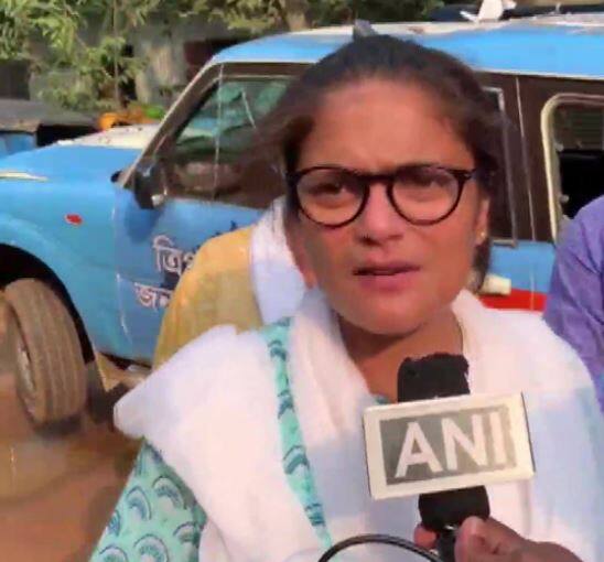 Tripura News: TMC leader Sushmita Dev’s car attacked in Tripura त्रिपुरा में टीएमसी नेता सुष्मिता देव की गाड़ी पर हमला, बीजेपी पर लगा हमले का आरोप