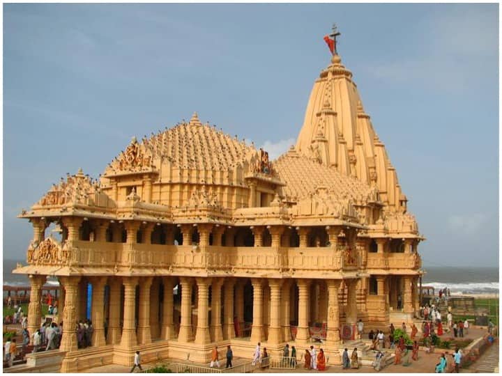 Temples at Dwarak and Pavagadh will remain closed due to Cyclone Biparjoy Biparjoy Cyclone: બિપરજોય વાવાઝોડાને કારણે રાજ્યના આ પ્રખ્યાત મંદિરો રહેશે બંધ, જાણો ભક્તોને શું કરવામાં આવી અપીલ