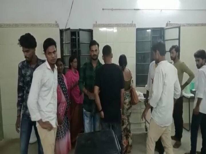 Bihar: साइकिल सवार को टक्कर मारकर भाग रहे कार चालक ने दो लोगों को कुचला, एक की मौत, दूसरा घायल Bihar: Car driver running after hitting a cyclist crushed two people, one killed, the other injured ann Bihar: साइकिल सवार को टक्कर मारकर भाग रहे कार चालक ने दो लोगों को कुचला, एक की मौत, दूसरा घायल