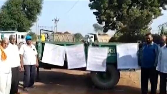 વડોદરા: કંબોલા ગામમાં 125 કલાક સુધી રસ્તા રોકો આંદોલન, જુઓ શું છે કારણ?