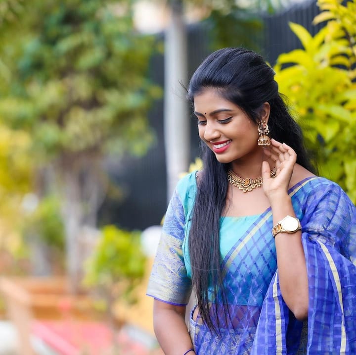 మిఠాయి కొట్టు చిట్టెమ్మ నటి నక్షత్ర శ్రీనివాస్ లేటెస్ట్ ఫోటోలు(Image Credit/Nakshtra Srinivas Instagram)