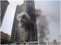 Mumbai की इमारत में लगी भीषण आग, 19वीं मंजिल से गिरकर सुरक्षा गार्ड की मौत, देखें Photos