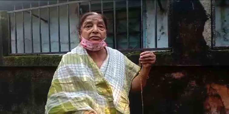 Kolkata Miscreant snatches gold chain from a old woman at Sinthi area Kolkata: সিঁথিতে বাড়ির সামনেই বৃদ্ধার হার ছিনতাই, বাধা দিলে গলা টিপে খুনের চেষ্টা