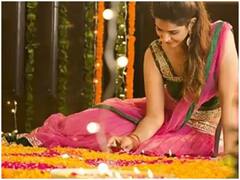 Diwali 2021: दिवाली पर मेन डोर को सजाने के लिए इस तरह करें सजावट, अपनाएं ये टिप्स