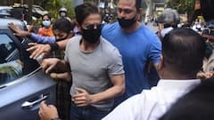 Aryan Khan: গ্রেফতারের ১৯ দিন পর আর্থার রোড জেলে গিয়ে ছেলের সঙ্গে সাক্ষাৎ শাহরুখের | Bangla News