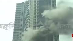 Mumbai Fire: মুম্বইয়ের বহুতলে বিধ্বংসী আগুন, প্রাণে বাঁচতে কার্নিশ থেকে ঝাঁপ! Bangla News