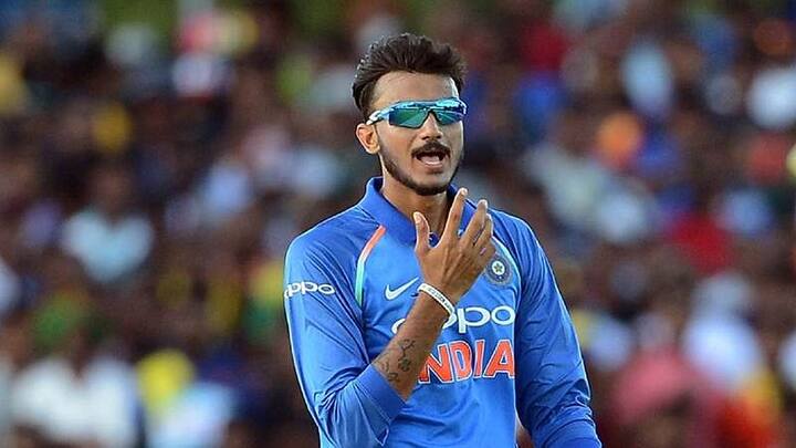 சிறந்த சுழற்பந்துவீச்சாளரான அக்ஷர் படேல் மூன்றாவது ரிசர்வ்ட் ப்ளேயராக இடம்பிடித்துள்ளார்.