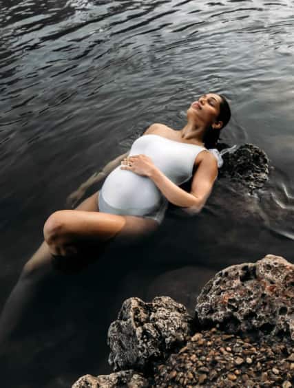 Recently, the actress had shared stunning click from her maternity shoot. She captioned them, “Wow! What a year I have had and the growth and learning has been immense!