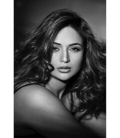 Divyanka Tripathi: कभी होम टाउन भोपाल से मुंबई तक बस से सफर करती थीं दिव्यांका त्रिपाठी, जानिए कैसे बनीं टीवी का सबसे बड़ा चेहरा