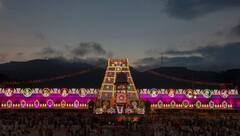 Photo : तिरुपती मंदिरात विशेष प्रवेश पास, जाणून घ्या बुकिंग करण्यासाठी पद्धत!