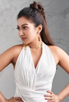 catherine tresa pics: ‘மெட்ராஸ்’ புகழ் கேத்ரினாவின் ‘Catchy’ ஸ்டில்ஸ்..!