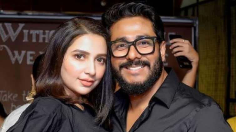 Raj Chakraborty and Subhashree Ganguly shares a cute video of Yuvaan from Maldives trip মলদ্বীপে নীল সমুদ্রের ধারে মা শুভশ্রী ও ইউভানের খুনসুটি, ভিডিও শেয়ার করলেন রাজ