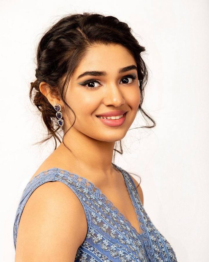 (Photo Courtesy: Instagram) కృతిశెట్టి లేటెస్ట్ ఫోటోలు