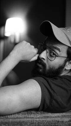 পিছু টানছে কোন অন্ধকার অতীত? সৌরভ, সুমনাদের নিয়ে 'সাহসী' গল্প বুনছেন সানি