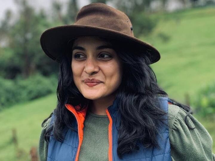 Nivetha Thomas: కిలిమంజారో అధిరోహించిన ‘వకీల్సాబ్’ బ్యూటీ నివేదా థామస్ Nivetha Thomas:Pawan Kalyan Movie Heroin Nivetha Thomas At Mount Kilimanjaro, Photo Goes Viral Nivetha Thomas: కిలిమంజారో అధిరోహించిన ‘వకీల్సాబ్’ బ్యూటీ నివేదా థామస్
