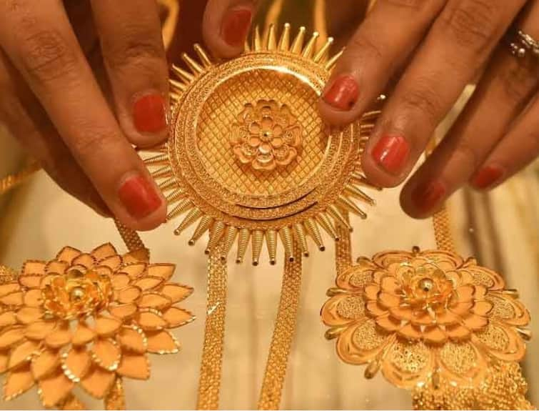 Dhanteras 2021 When Is Dhanteras This Year? Know Date, Muhurat & Significance Of Dhanvantari Dev Dhanteras 2021 : 'ধনতেরসে ধাতব দ্রব্য কিনলে তা পরিমাণে তেরো গুণ বৃদ্ধি পায়', শুভক্ষণ ঘিরে আর কী বিশ্বাস?