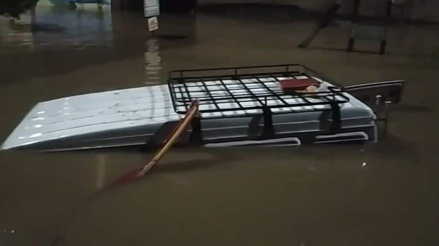 bride died in flood water at tirupati Tirupati: తిరుపతిలో విషాదం.. వర్షపు నీటిలో మునిగిన వాహనం.. నవ వధువు దుర్మరణం