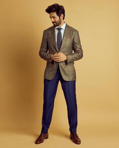 IN PICS | Kartik Aaryan Setting Major Fashion Goals In Formal Attire