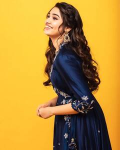 Krithi Shetty Photos: బేబమ్మ ఎంత ముద్దుగా ఉందో చూడండి..