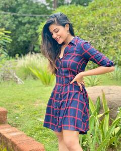 Actress Aathmika | என்ன அழகு எத்தனை அழகு.. ஆத்மிகாவின் அழகான போட்டோஸ்!