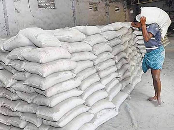 Cement price likely to increase by Rs 15 to 20 per bag says Crisil report घराच्या किंमती वाढण्याची शक्यता; सिमेंटचे दर महागणार!