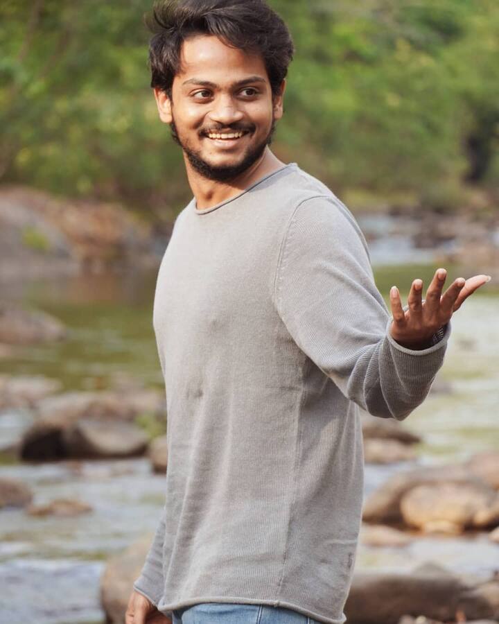 అతను ఎంట్రీ యాప్ యెుక్క బ్రాండ్ అంబాసిడర్ గా సంతకం చేయబడ్డాడు.(Image Credit/Shanmukh jaswanth Instagram)