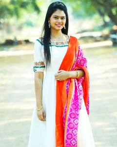 Ramya Behara: పాటలతో ఆకట్టుకునే రమ్య బెహరాను చూస్తే కవిగా మారాల్సిందే