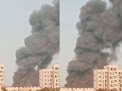 Bihar News: औरंगाबाद में सीमेंट फैक्ट्री में लगी भीषण आग, मौके पर पहुंचीं दमकल की 7 गाड़ियां, मची अफरातफरी