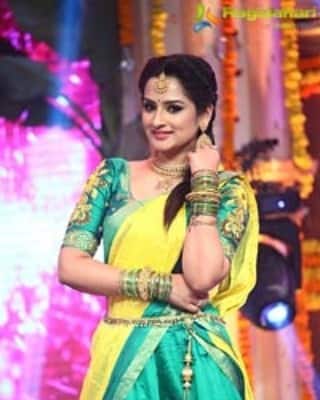 మానస  పలు తెలుగు సీరియల్ లో కూడా నటించింది.(Image Credit/Manasa Charan Instagram)