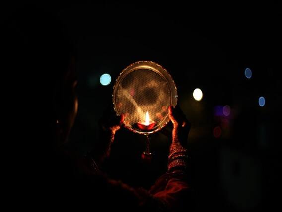 Karwa Chauth 2021: Women Break Fast Symbolically In Delhi-NCR As Rain, Clouds Delay Moon Visibility