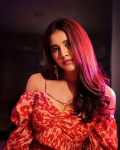 Nabha Natesh Photos: హీటెక్కించే ఫోజుల్లో నభాకు సాటెవరు?