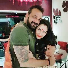 Karva Chauth 2021: पति की लंबी उम्र के लिए मुस्लिम एक्ट्रेसेज भी रखती हैं करवाचौथ का व्रत, जानिए- कौन कौन हैं लिस्ट में शामिल