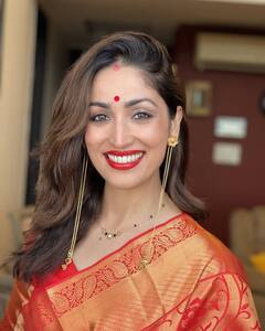 Karwachauth 2021: सिंपल वेडिंग में भरोसा रखने वाली Yami Gautam ने पहली करवाचौथ पर पहना इतने लाखों का मंगलसूत्र, कीमत जानकर हो जाएंगे सन्न