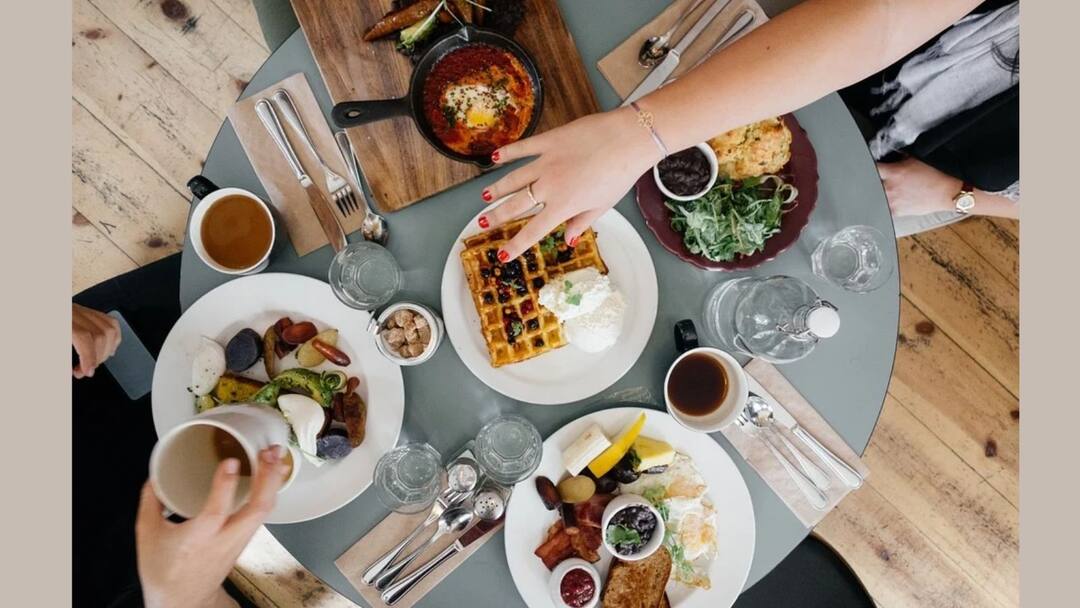 Here’s a lip-smacking recipe of a classic Indian breakfast, know in details Classic Indian Breakfast: ব্রেকফাস্টে জিভে জল আনা রেসিপি, তৈরি করতে সময় লাগবে মাত্র পনেরো মিনিট