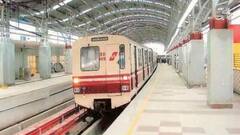 Kolkata Metro: বিদায় নিচ্ছে কলকাতার মেট্রোর নন-এসি রেক, টালিগঞ্জ স্টেশনে কাটা হল কেক | Bangla News