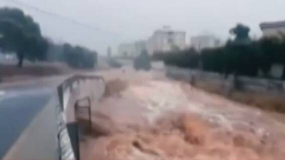 અસ્મિતા વિશેષ: ઘમરોળતી આફત