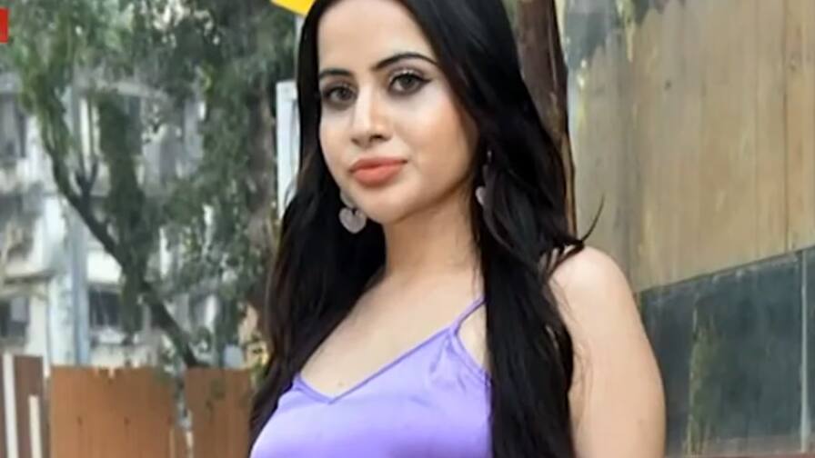 Urfi javed trolled due to slip dress | Filmy Gupshup: Actress Urfi Javed हुई Troll! Slip Dress में आई नजर | Hindi News