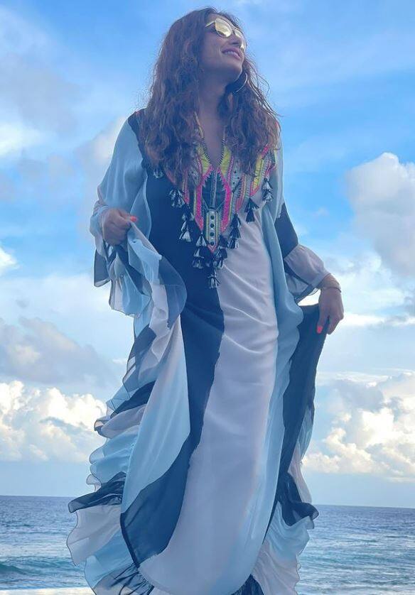 ஒரு குச்சி ஒரு குல்பி வந்து நின்னு எடு செல்ஃபி