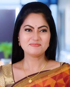 Suhasini Photos: అపరంజి బొమ్మలా బుల్లితెర నటి సుహాసిని