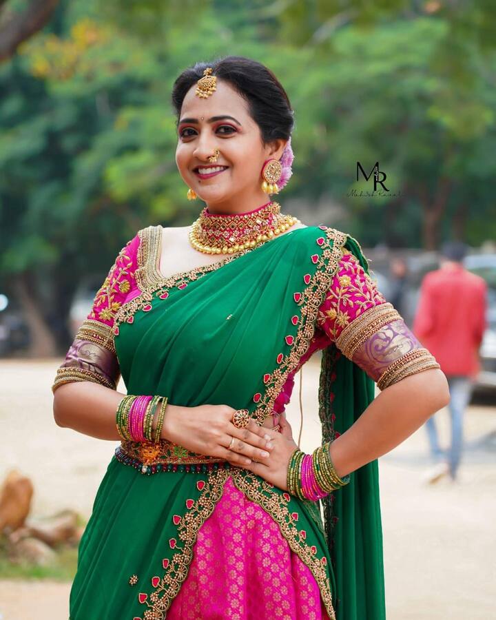 (Photo Courtesy : Instagram) ఆ తరువాత మంజునాథ్ అనే వ్యక్తిని ప్రేమవివాహం చేసుకుని.. కొన్నేళ్ల పాటు బుల్లితెరకు దూరమైంది.