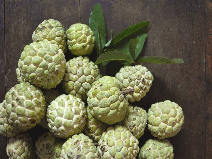 Health benefits of Custard Apple Custard Apple: డయాబెటిస్ రోగులు కూడా హ్యాపీగా తినొచ్చు... తింటే ఎన్ని లాభాలో