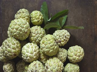 Custard Apple:આવી ગઇ સીતાફળની સિઝન, આ અમૃત ફળના સેવનથી થાય છે શરીરને અદભૂત ફાયદા