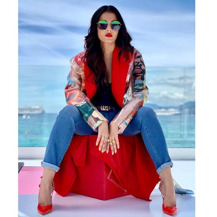 साल 2015 में बच्चन परिवार की बहु ऐश्वर्या राय बच्चन ने एक विज्ञापन किया था. इस विज्ञापन में उन्हें कुपोषित बच्चों के साथ छाता लेकर खड़ा रहते देखा गाय था, जिसके बाद ऐश्वर्या की जमकर आलोचना हुई थी. बाद में इस विज्ञापन को वापस ले लिया गया था. (तस्वीर: सोशल मीडिया)