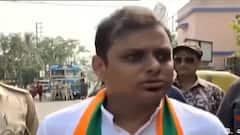 WB By-Poll: প্রচারে উত্তপ্ত খড়দা, পুলিশের সঙ্গে বিজেপি প্রার্থীর বচসা | Bangla News