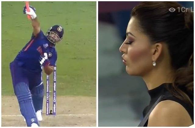 दरअसल, तमाम सेलेब्स के साथ उर्वशी रौतेला भी टीम इंडिया को चीयर करने के लिए पहुंचीं. ऐसे में उर्वशी को स्टेडियम में देख हर कोई ऋषभ पंत-ऋषभ पंत का नाम लेकर उन्हें टीज करने लगा. ऐसे में उर्वशी भी ऋषभ की परफॉर्मेंस पर चीयर करती दिखाई दीं.