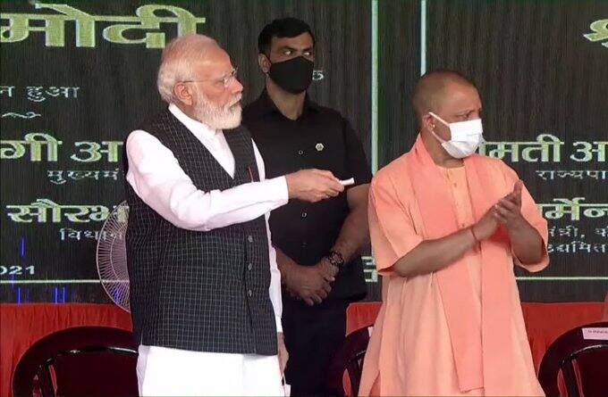 PM Narendra Modi Inaugurated Nine Medical Colleges in UP Understand Complete Political Connection PM Modi in UP: मेडिकल कॉलेज के बहाने BJP ने कितने बड़े वोट को साधा? समझिए पूरा सियासी कनेक्शन